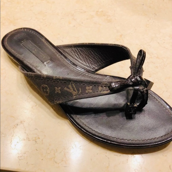 louis vuitton flip flop sandals